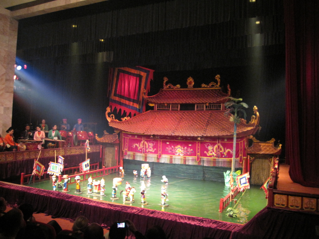Thang_Long_Water_Puppet_Theatre2