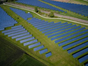 Alternative Energy Hailed as a Megatrend, Disrupting World Order